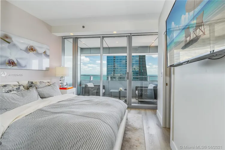 Mayfield AKA Hotel #3405 image #9