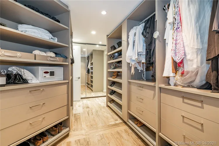 Paraiso Bay #4401 image #16