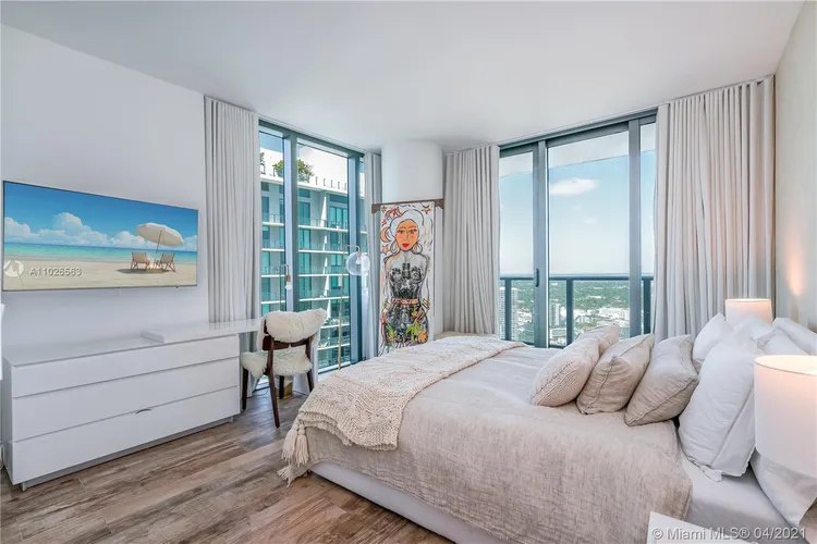 Paraiso Bay #4401 image #21