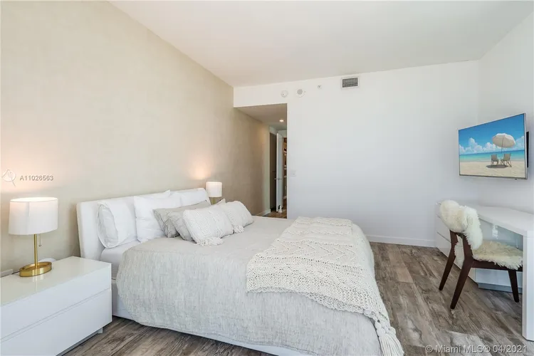 Paraiso Bay #4401 image #22