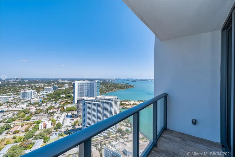 Paraiso Bay #4401 image #28