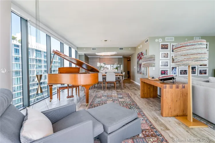 Paraiso Bay #4401 image #8