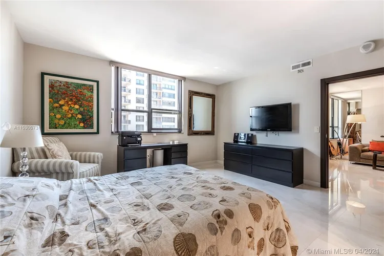 The Plaza of Bal Harbour #1011 image #14