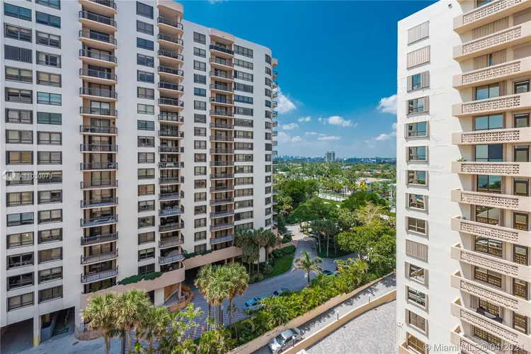 The Plaza of Bal Harbour #1011 image #23