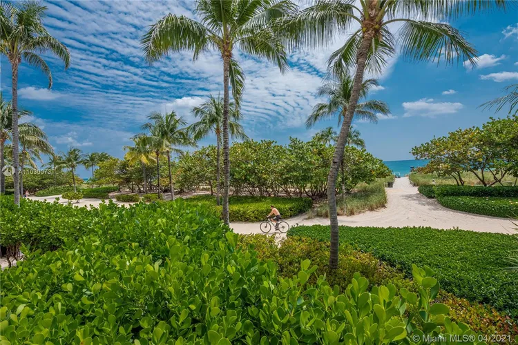 The Plaza of Bal Harbour #1011 image #32