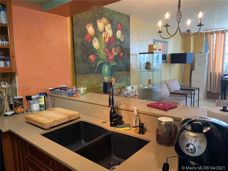 Brickell Key II #920 image #10