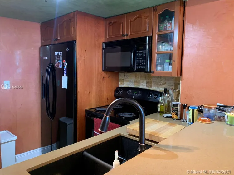 Brickell Key II #920 image #12