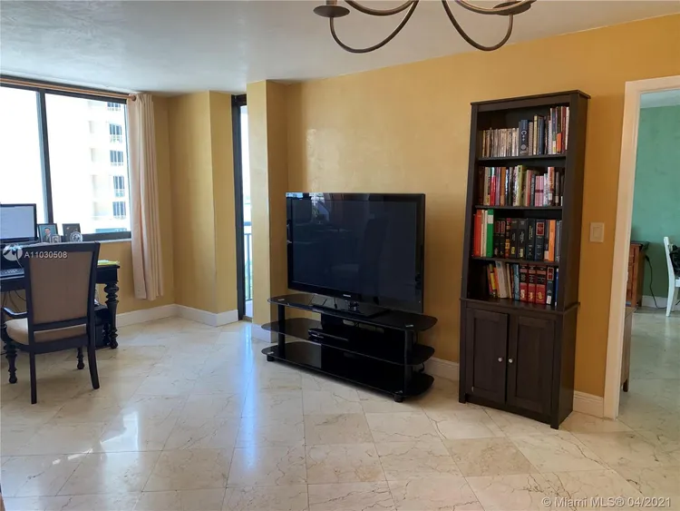 Brickell Key II #920 image #15