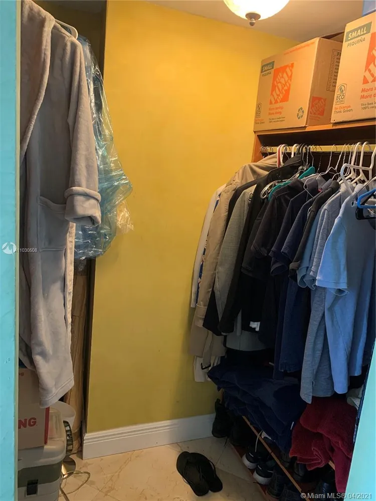 Brickell Key II #920 image #20