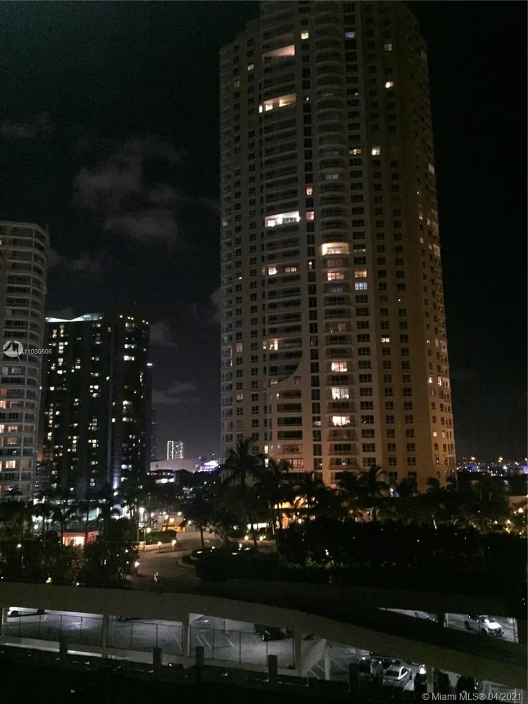 Brickell Key II #920 image #21