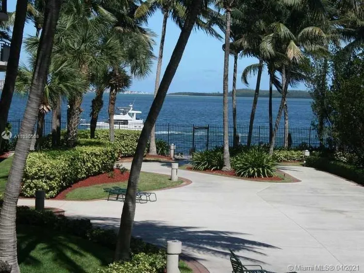 Brickell Key II #920 image #28