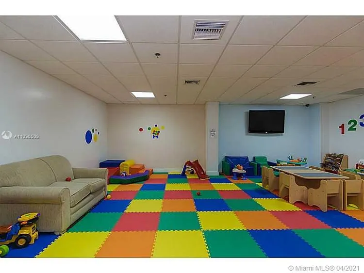 Brickell Key II #920 image #32