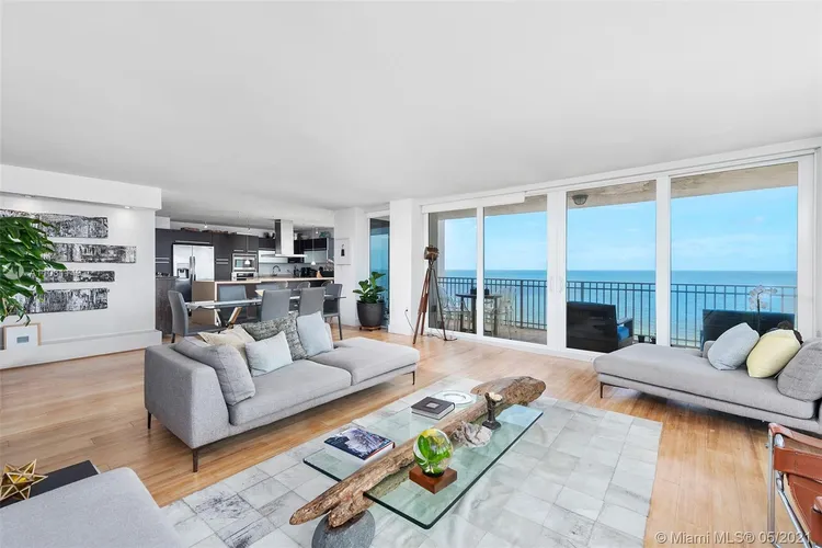 Casa del Mar #9A image #11