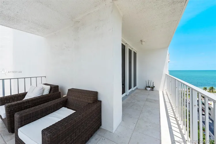 Casa del Mar #9A image #17