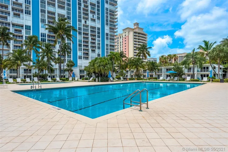 Casa del Mar #9A image #39