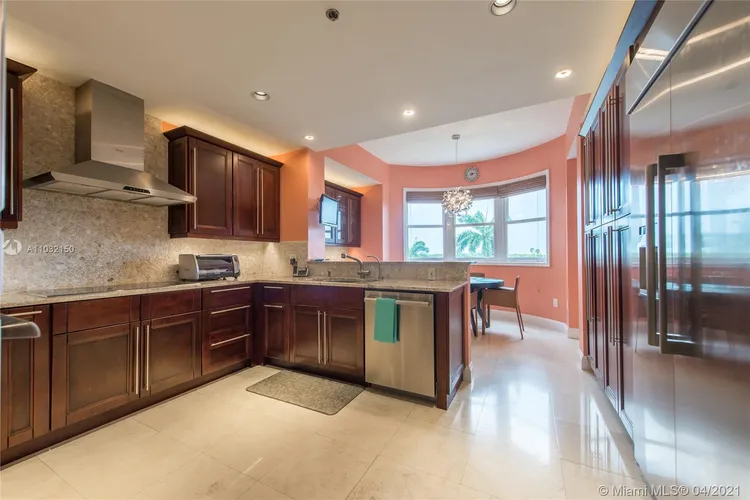 Venice Condo Deering Bay #132 image #10