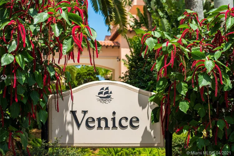 Venice Condo Deering Bay #132 image #30