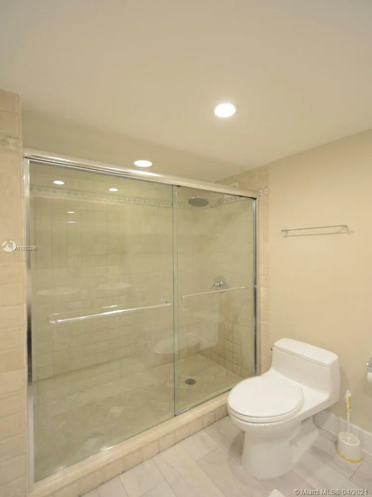 Roney Palace #1526 image #17