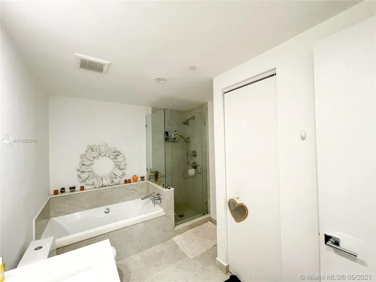 Aria on the Bay #2908 image #10