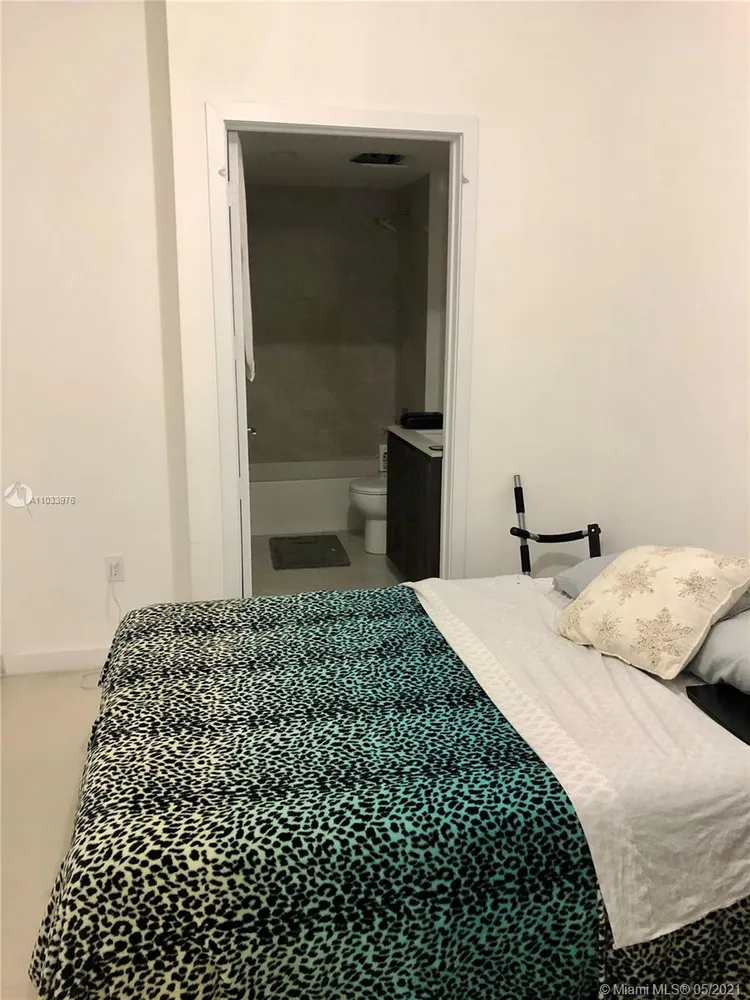 Aria on the Bay #2908 image #13