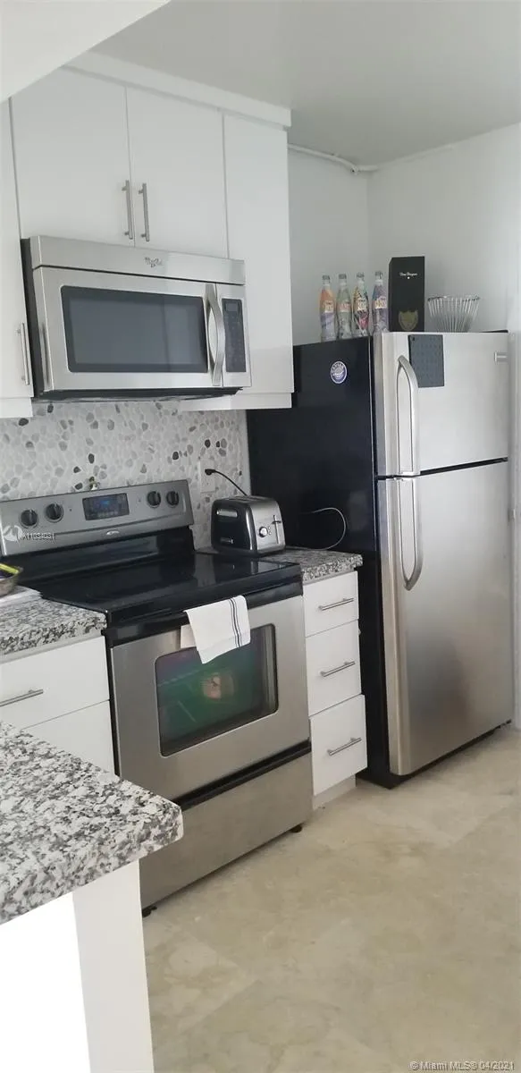 The Jockey Club I #16H image #16