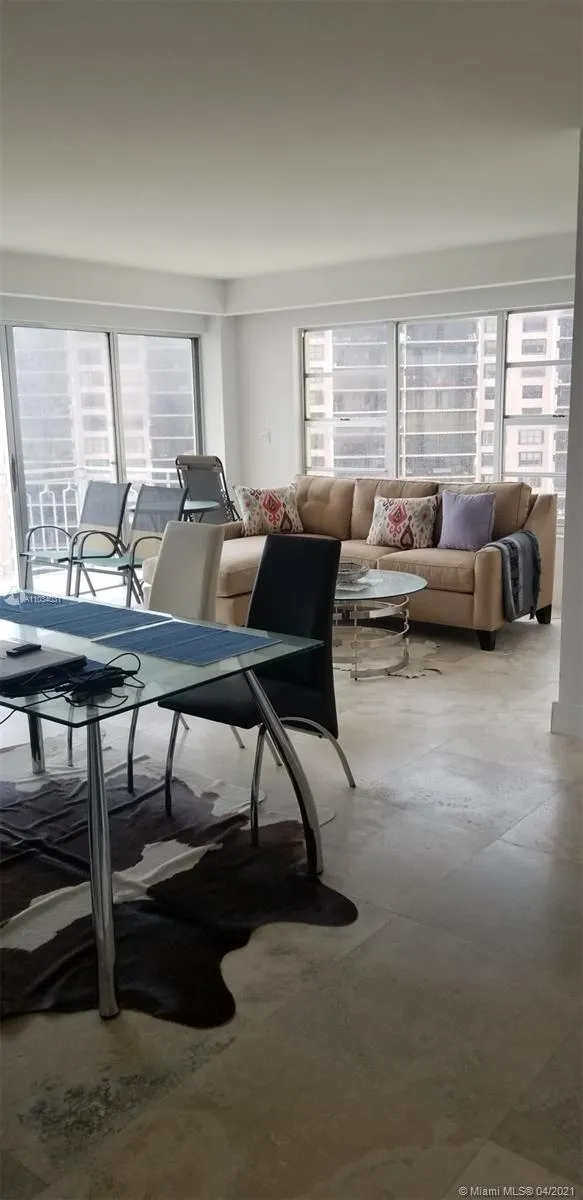 The Jockey Club I #16H image #18