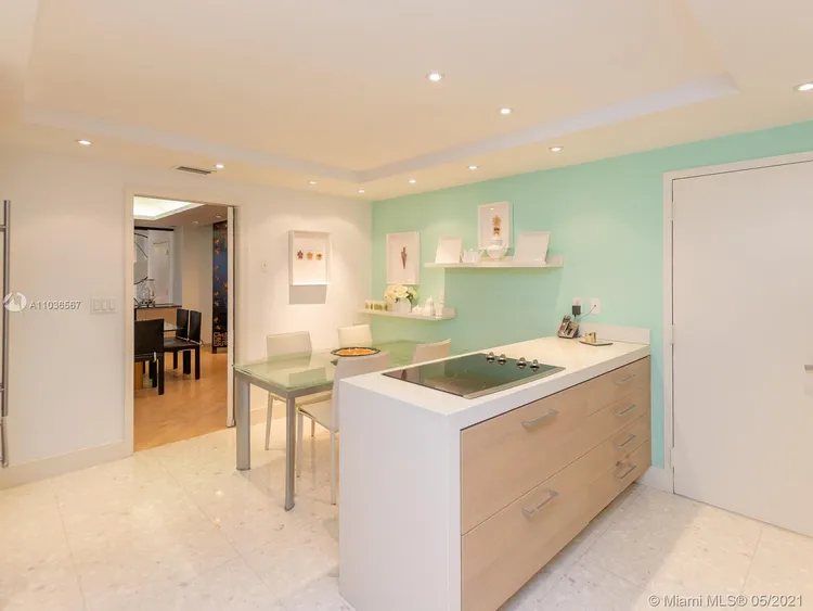 Bal Harbour 101 #908 image #28