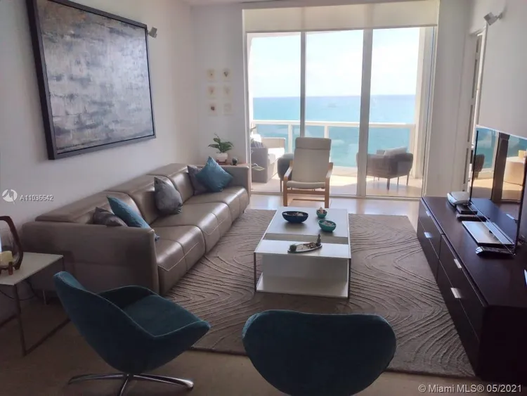 Trump Tower 2 #1204 image #10