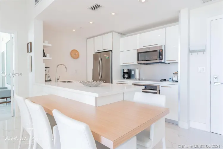 City 24 #1102 image #23