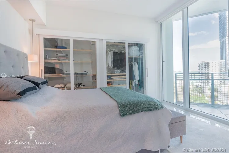 City 24 #1102 image #7