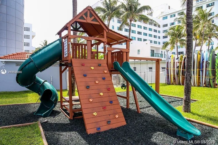 La Gorce #2802 image #24