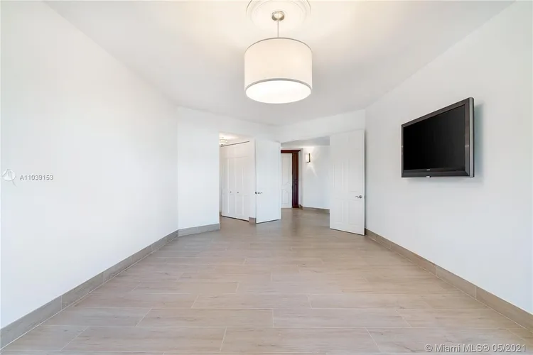 Venice Condo Deering Bay #128 image #12