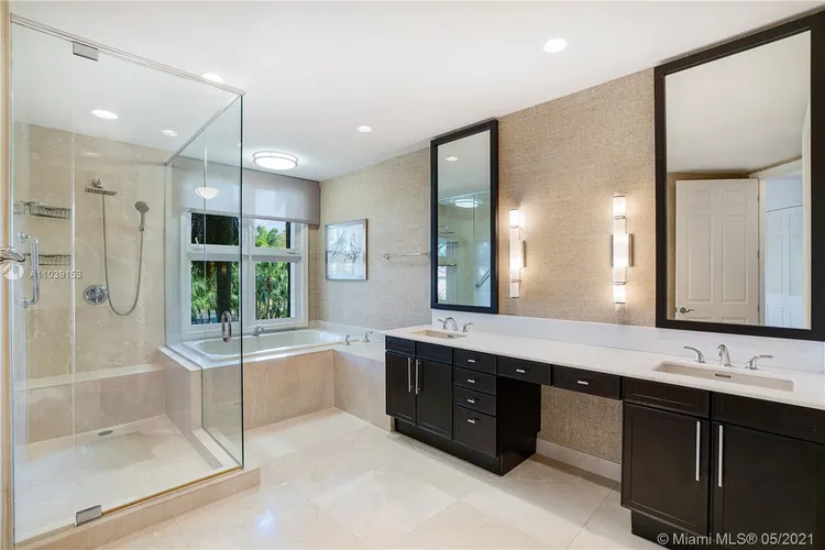 Venice Condo Deering Bay #128 image #14