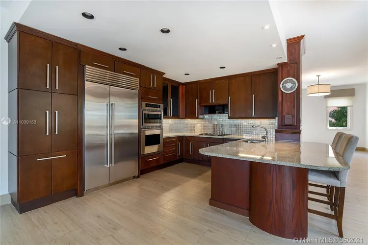 Venice Condo Deering Bay #128 image #9