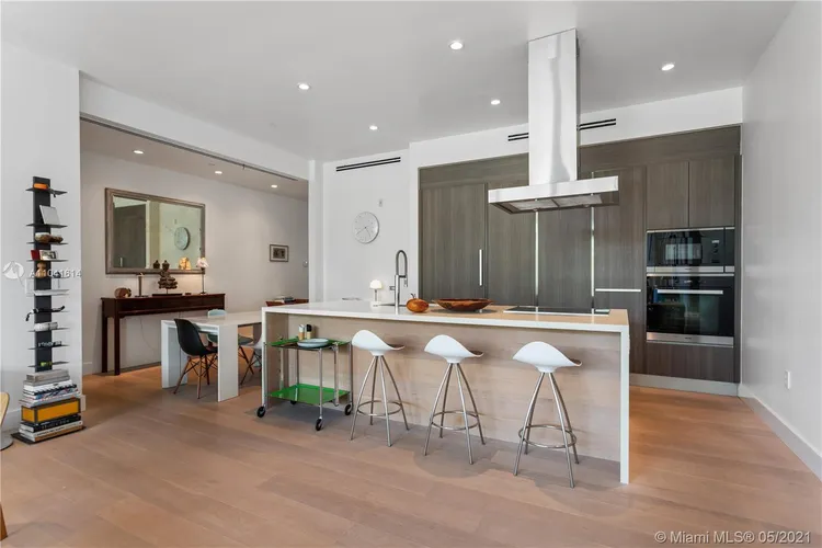 101 Key Biscayne #A-203 image #6