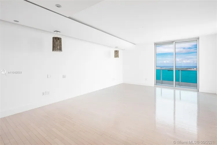 Jade Brickell #4411 image #12