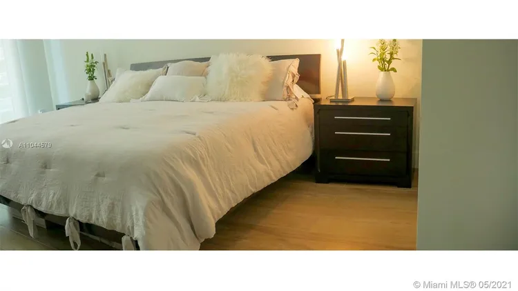 Solaris at Brickell #2304 image #31