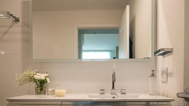 Solaris at Brickell #2304 image #34