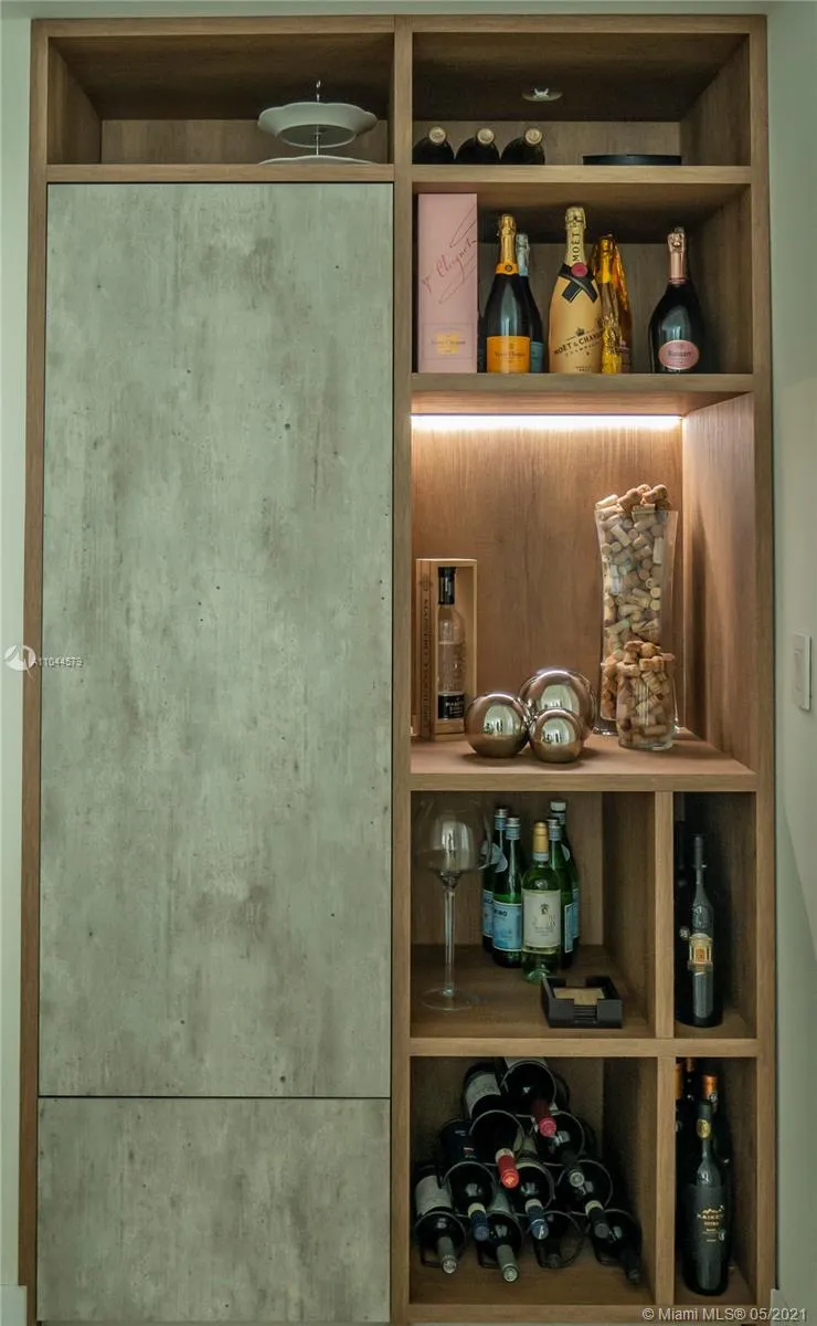 Solaris at Brickell #2304 image #38