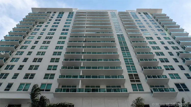 Solaris at Brickell #2304 image #48