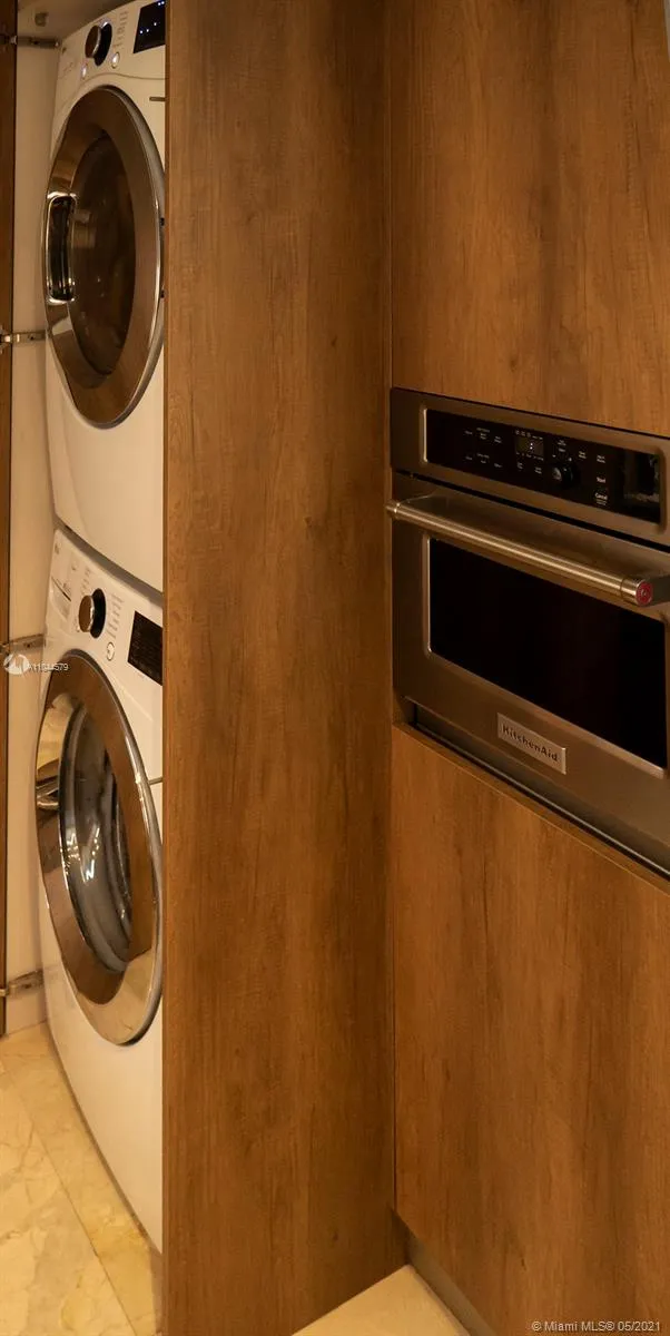 Solaris at Brickell #2304 image #7