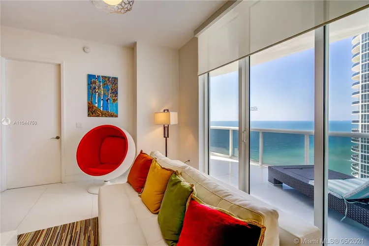 Trump Tower 1 #2202 image #14