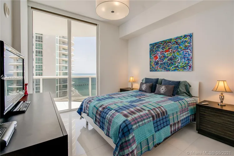 Trump Tower 1 #2202 image #27