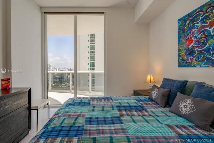 Trump Tower 1 #2202 image #28