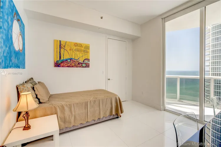 Trump Tower 1 #2202 image #30