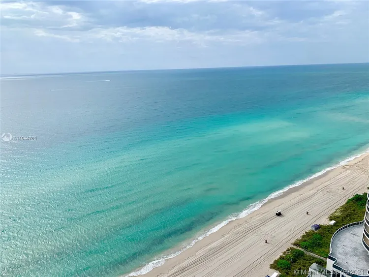 Trump Tower 1 #2202 image #33