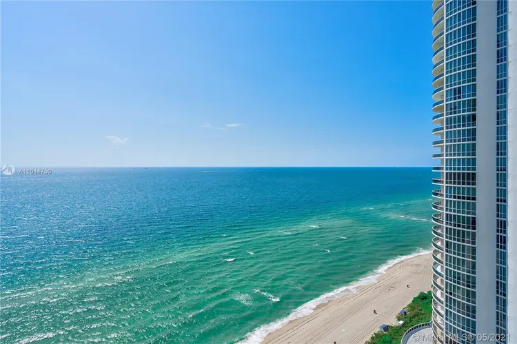 Trump Tower 1 #2202 image #34