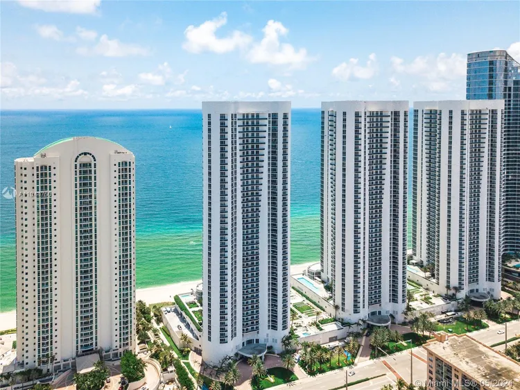 Trump Tower 1 #2202 image #37