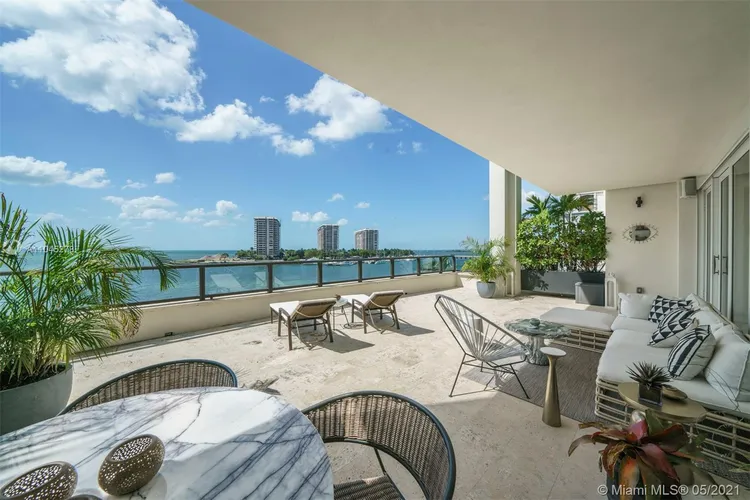 Residences at Vizcaya #504 image #14