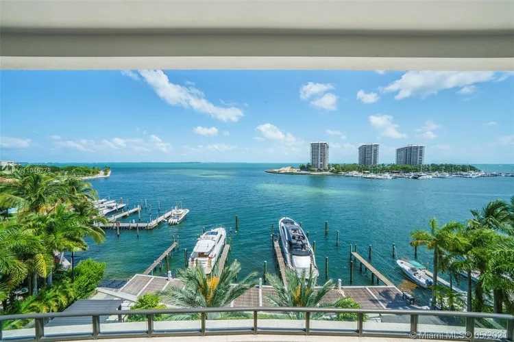 Residences at Vizcaya #504 image #15